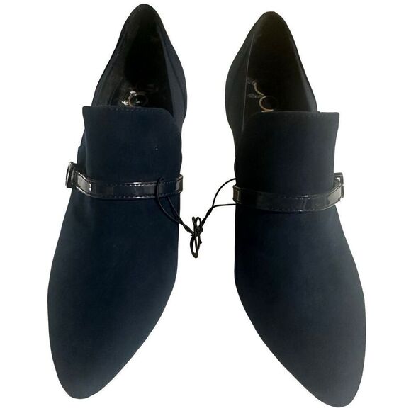 Women's New Calvin Klein Jaclyn Suede Navy Blue Heal Booties With Logo Size 7 - Picture 2 of 7